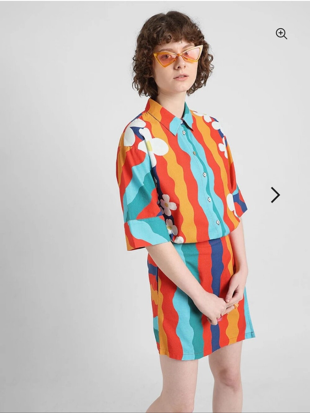 ONLY Multicolor Bold Floral Wave Print Button-Up Top Size L Funky Pop Art Boho - Picture 15 of 16